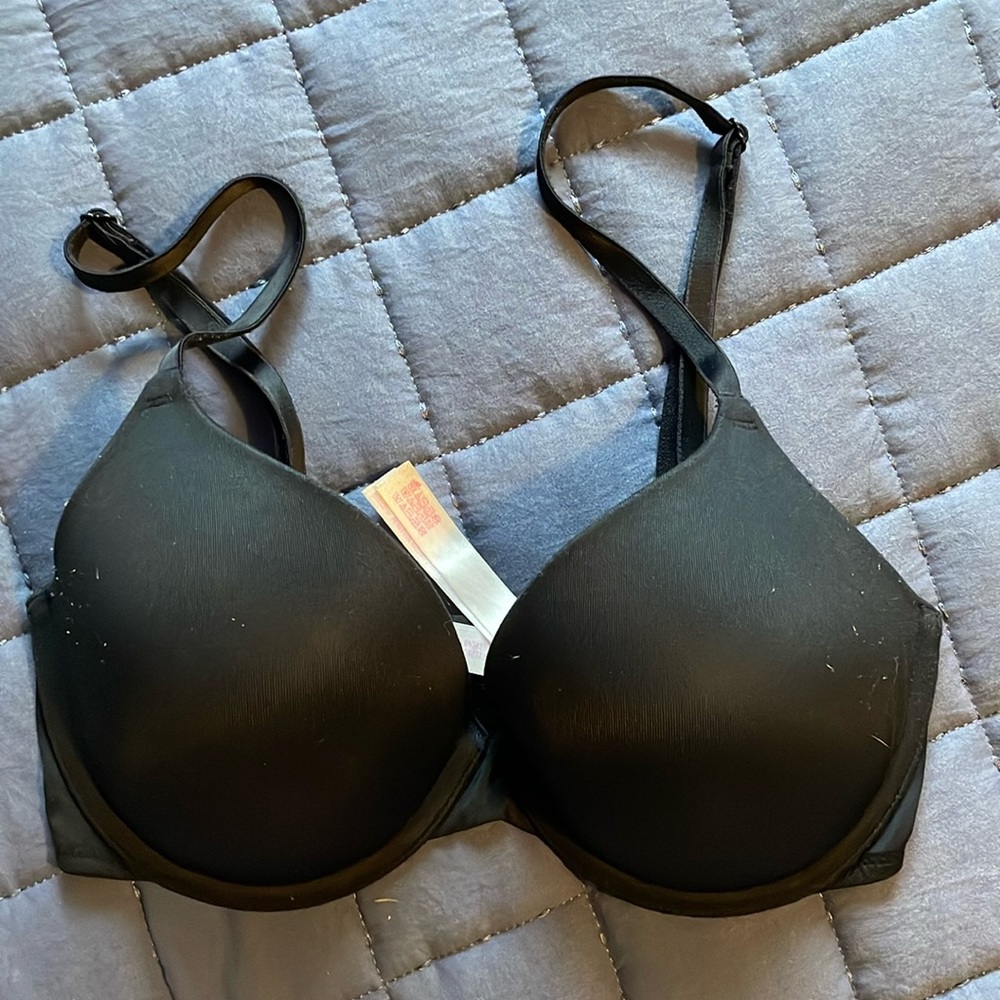 Pink by Victoria Secret Bra | wear Everywhere T-shirt Bra lightly lined | 32D